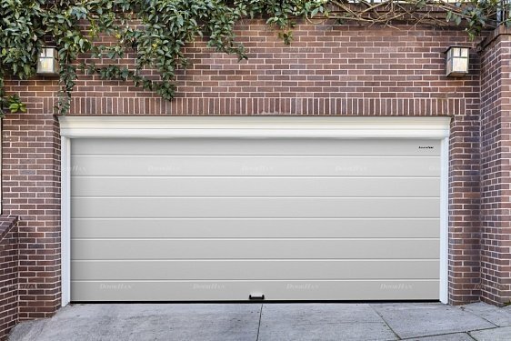 Секционные гаражные ворота Doorhan RSD01 BIW (2500х2600) - фото
