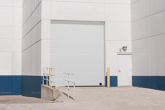 Промышленные ворота с панорамным остеклением Doorhan ISD02 (2600х3600) - фото